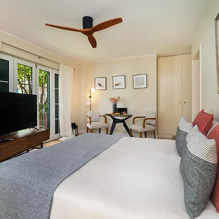 Casa vacanze Whome With Shared Garden & Pool