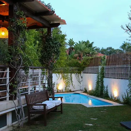 Casa de Férias Whome With Shared Garden & Pool Lisboa